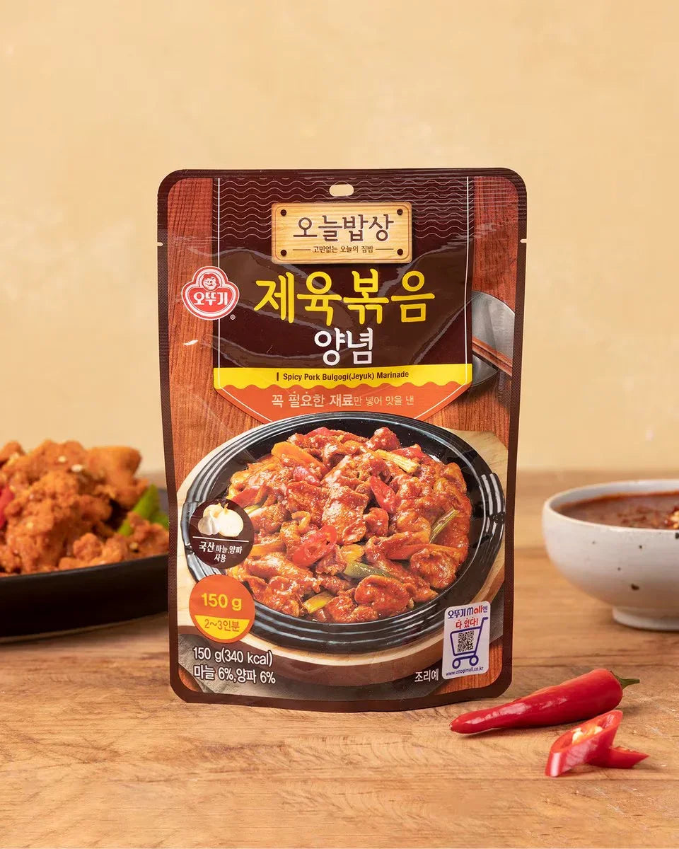 Ottogi Spicy Pork Stir-fry Sauce 150g 1 - DotAsia