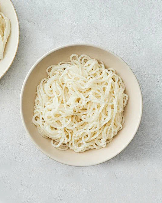 Haechomin Tofu Noodles 180g 1 - DotAsia