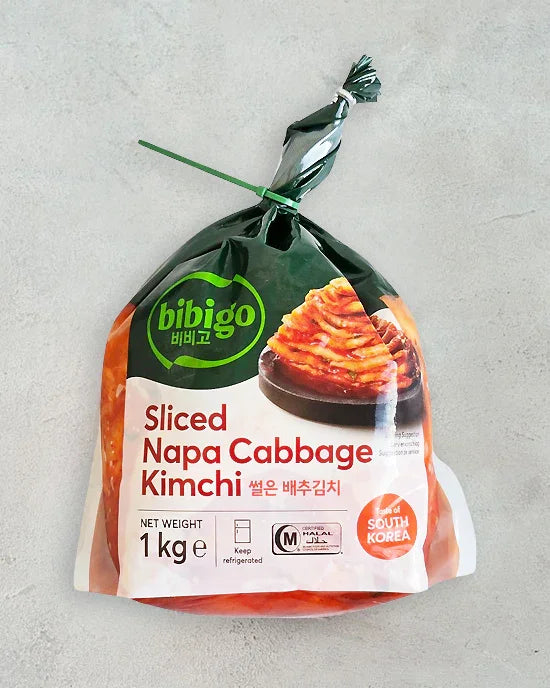 Bibigo Sliced Cabbage Kimchi 1kg - Refrigerated - DotAsia