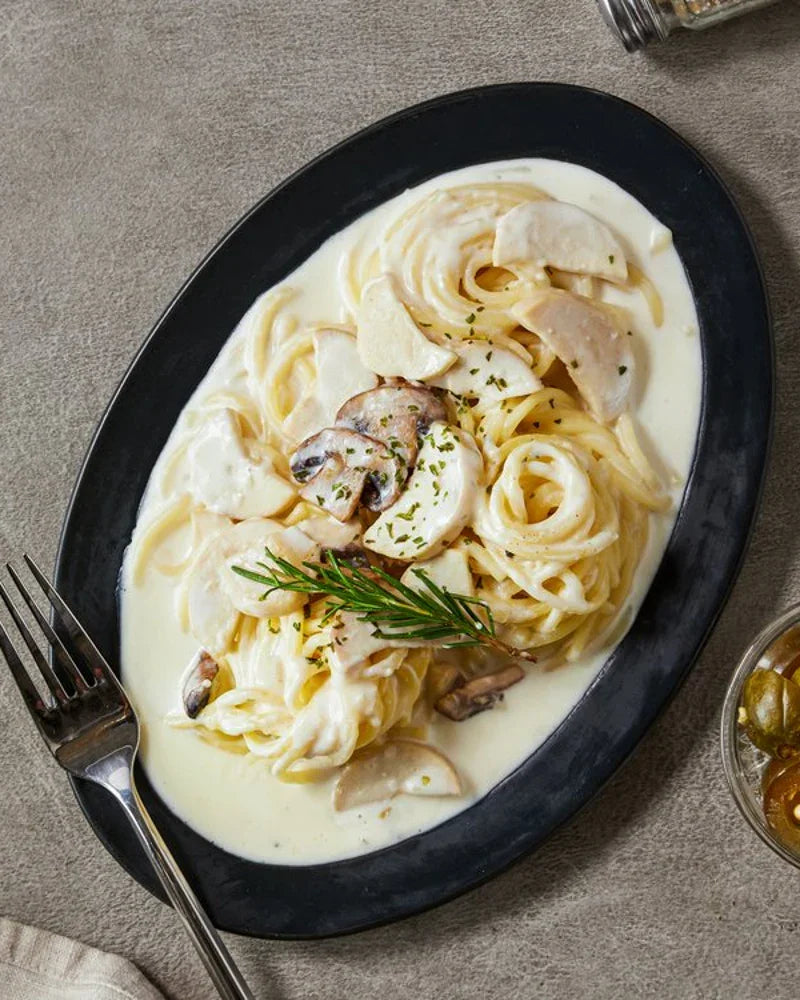 Chungjungone Mushroom Cream Spaghetti Sauce 250g 1 - DotAsia