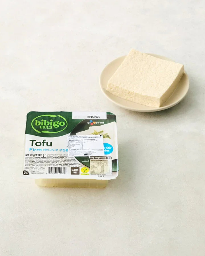 Bibigo Tofu for Pan-Frying 300g - Refrigerated 2 - DotAsia