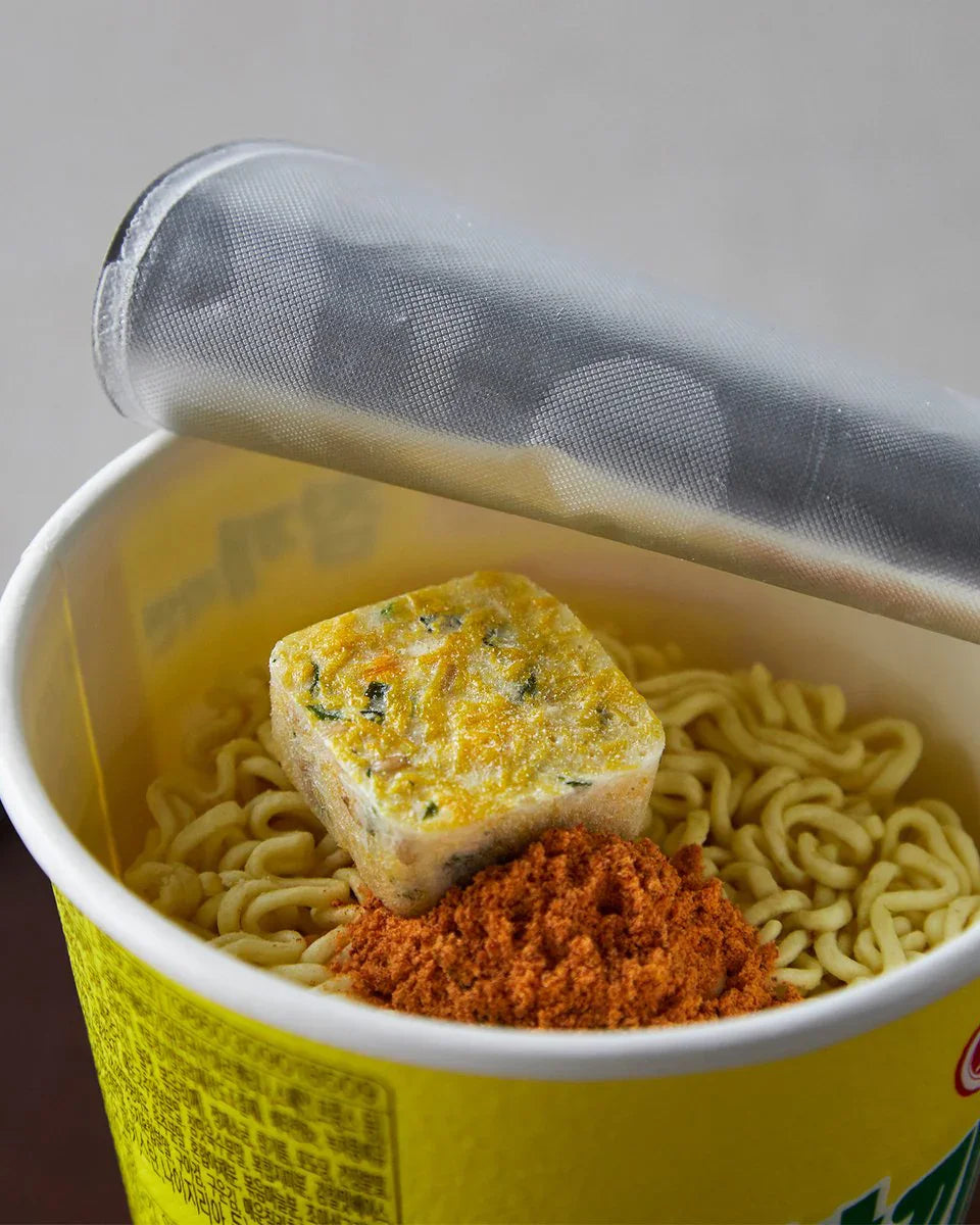 Ottogi Sesame Ramen Small Cup 65g 1 - DotAsia