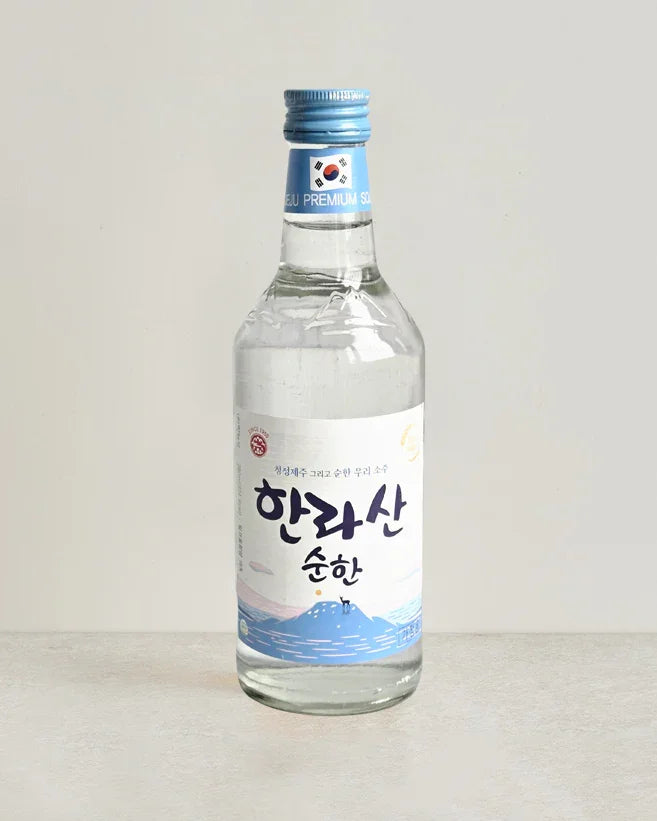 Hallasan Soju Alc. 16% 360ml - DotAsia