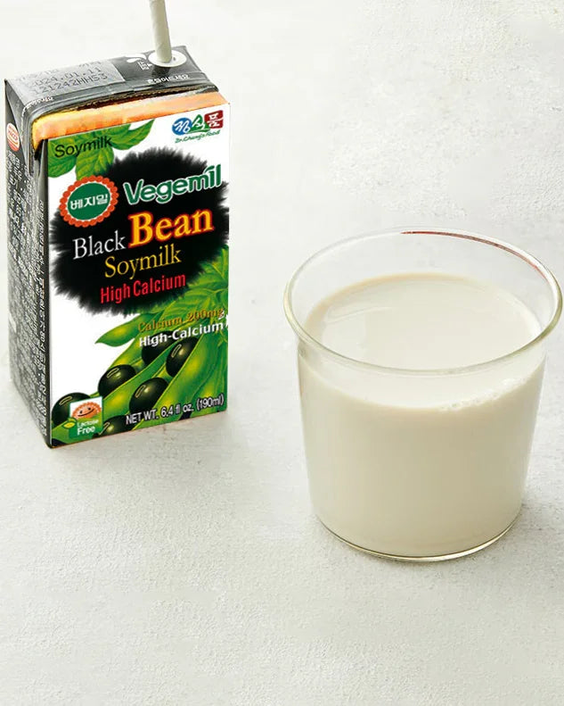 Jeongsikpum Vegemil Black Bean Soy Milk 1 Box (190ml*16 packs) 2 - DotAsia