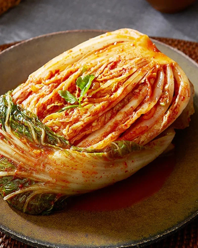 Jonggajip Jeolla-do Whole Kimchi 1kg - Refrigerated 1 - DotAsia