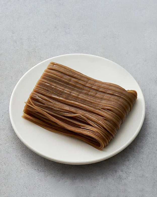 Cheongwoorim Naengmyeon 1kg - Refrigerated 1 - DotAsia