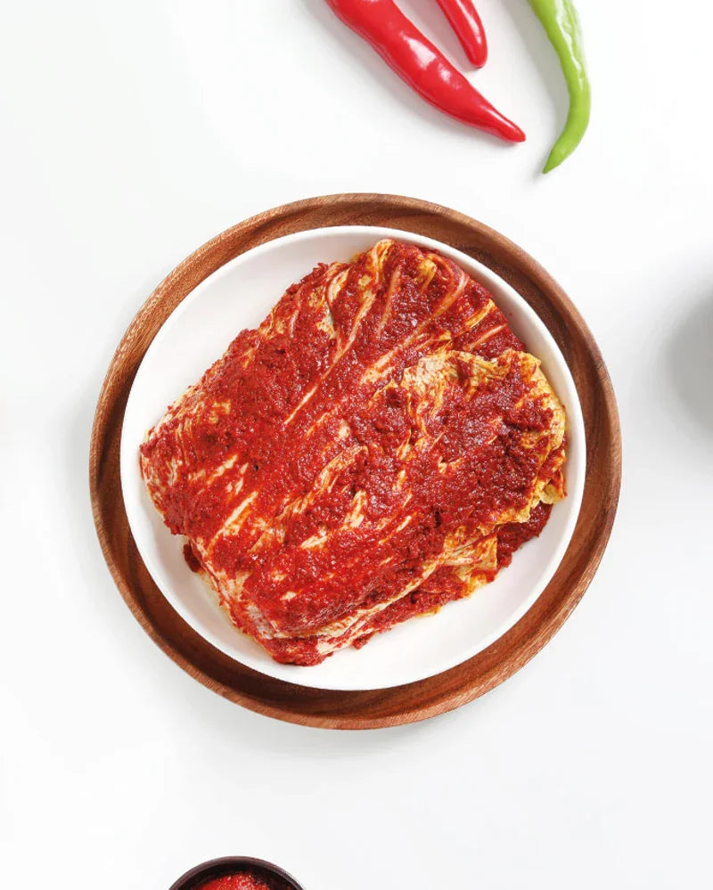 Jonggajip Spicy Scallion Kimchi 300g - DotAsia