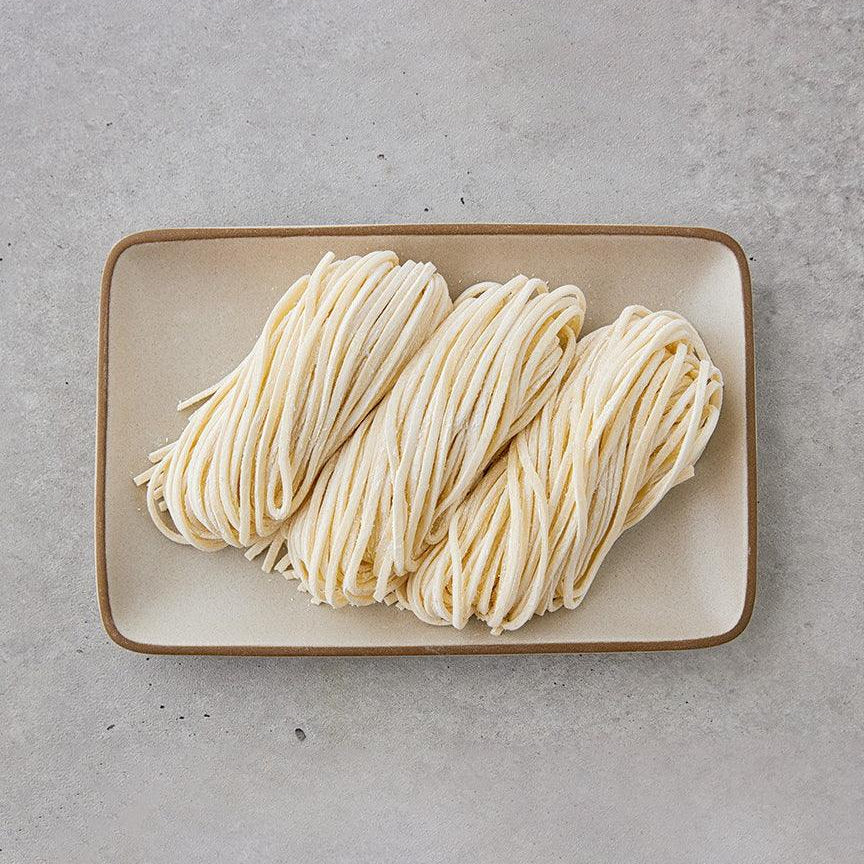 칠갑 면발장인 감자 생칼국수 400g - 냉동 - DotAsia