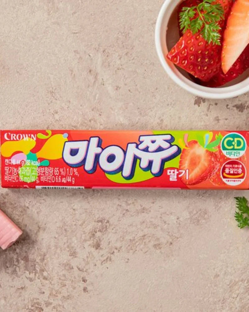 Crown Hi-Chew Strawberry 44g - DotAsia