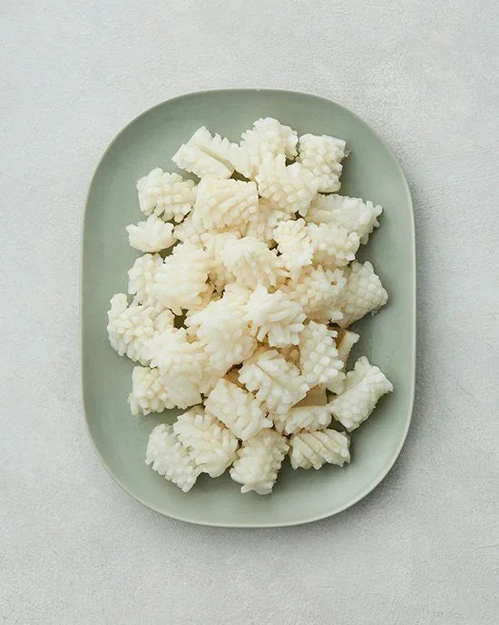 칼집무늬 절단 (솔방울) 오징어 700g -냉동 - DotAsia